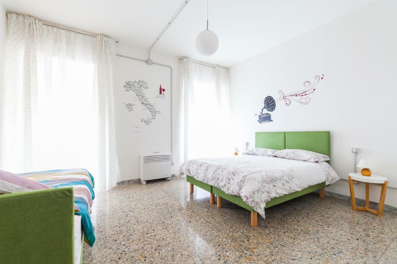 Vino E Vinili Bed and Breakfast Ρώμη Εξωτερικό φωτογραφία